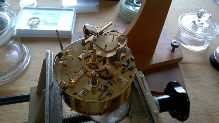 Le mouvement d'Astro, au montage.