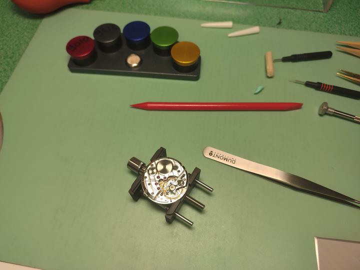 De montage, olie voor olie.
